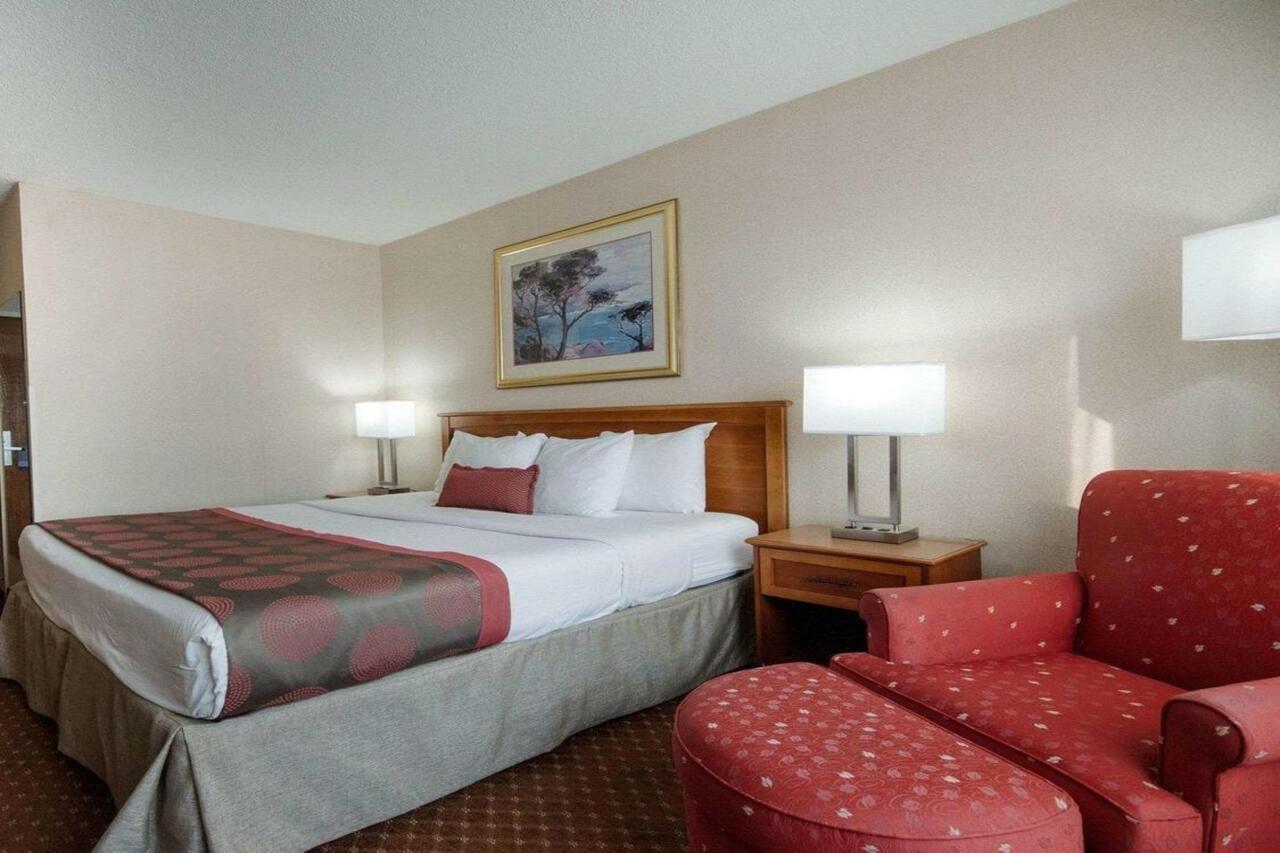 Rodeway Inn Indianapolis I-70 Екстериор снимка