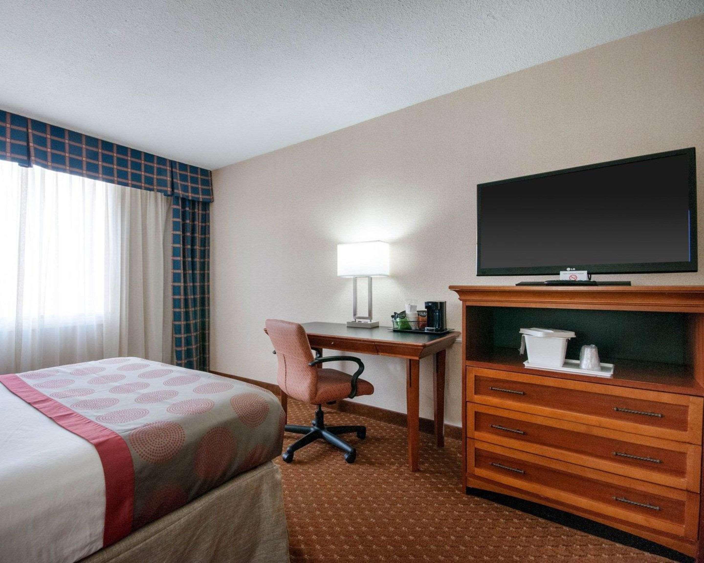Rodeway Inn Indianapolis I-70 Екстериор снимка